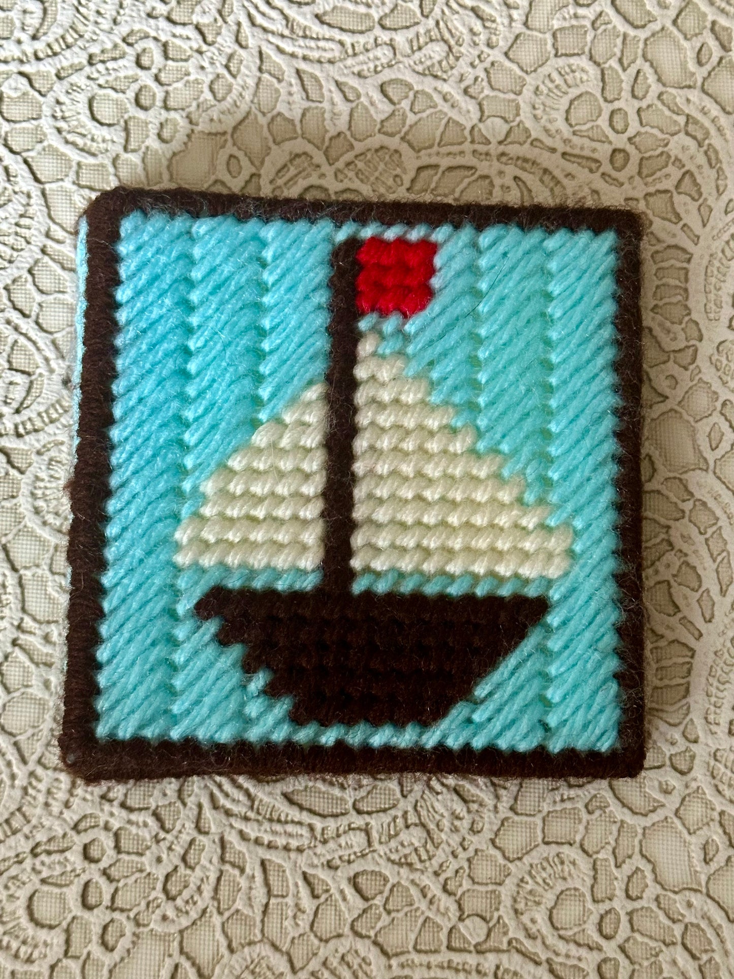 Handmade Sailboat Sticky Note Holder – Nautical Plastic Canvas Cover with Notepad
