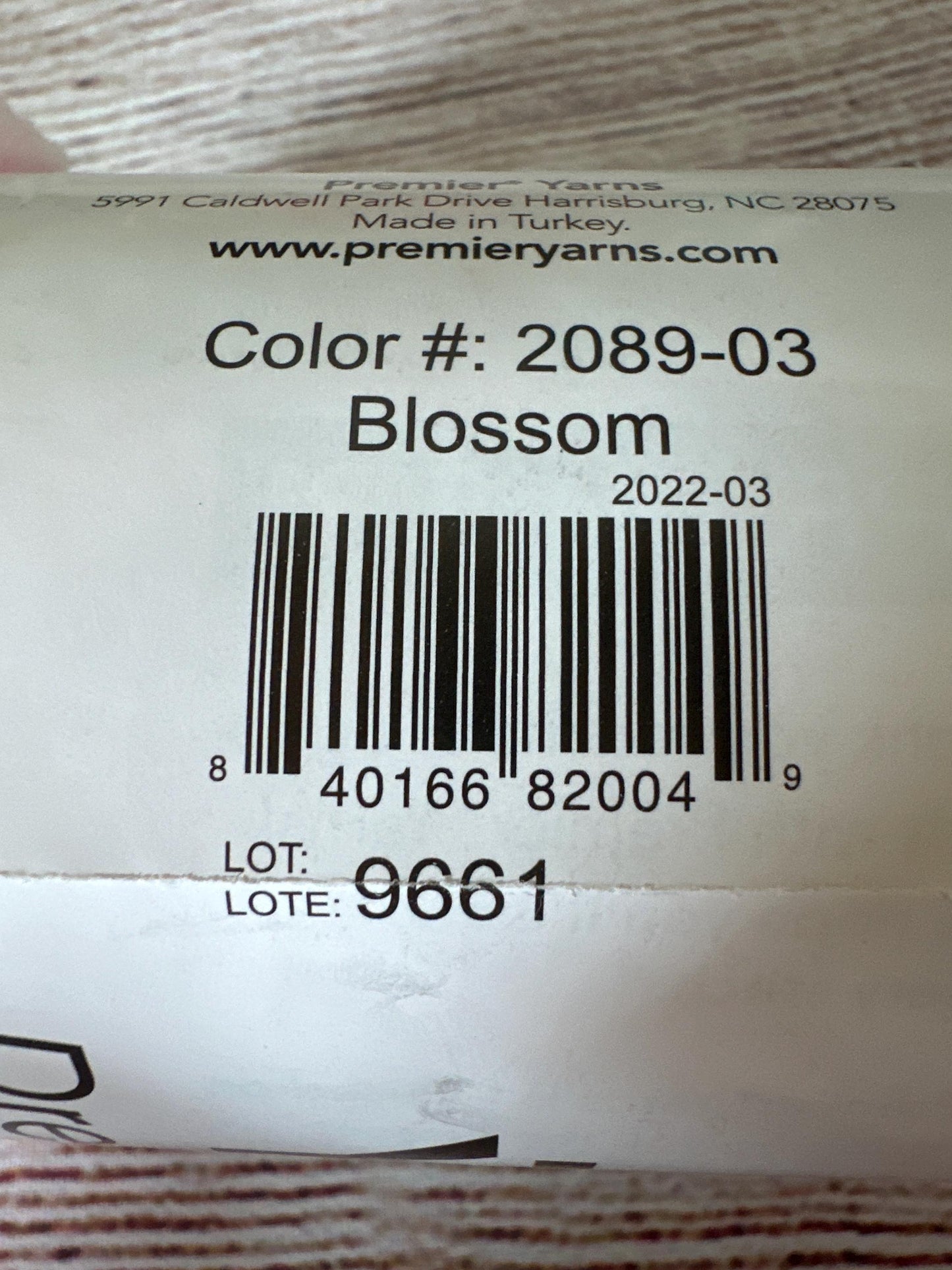 Premier Just Yarn Dream Chenille – Blossom | Color 2089-03