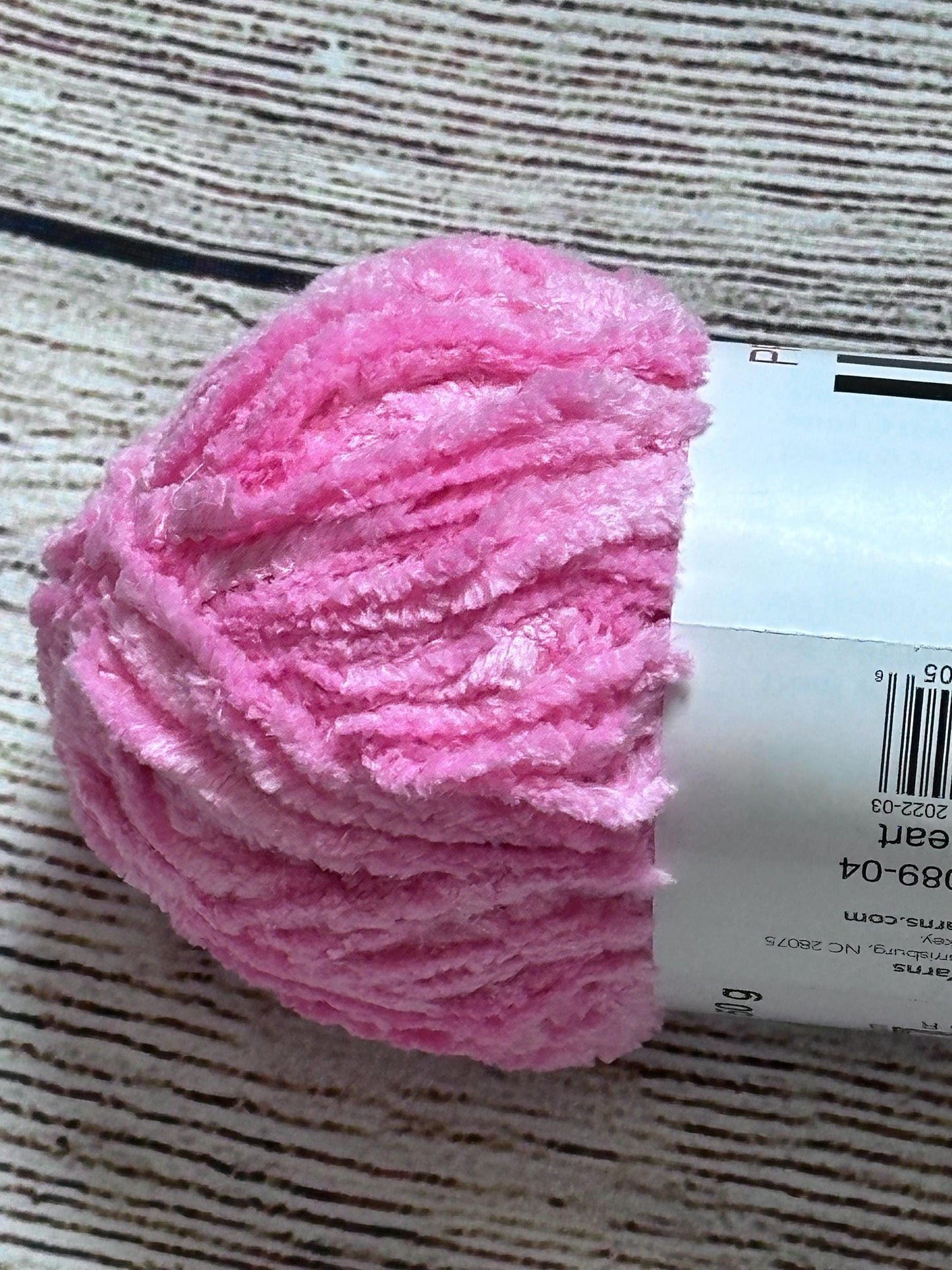 Premier Just Yarn Dream Chenille – Candy Heart 2089-04 – Super Soft Medium Yarn