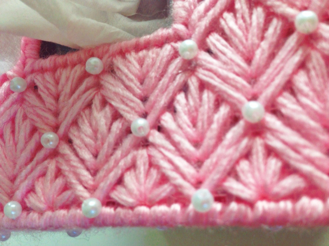 Pink Beaded Pearl Tissue Cover in Plastic Canvas