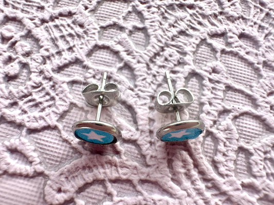 Light Blue Star Faux Leather Stud Earrings – 7mm Patriotic Mini Earrings
