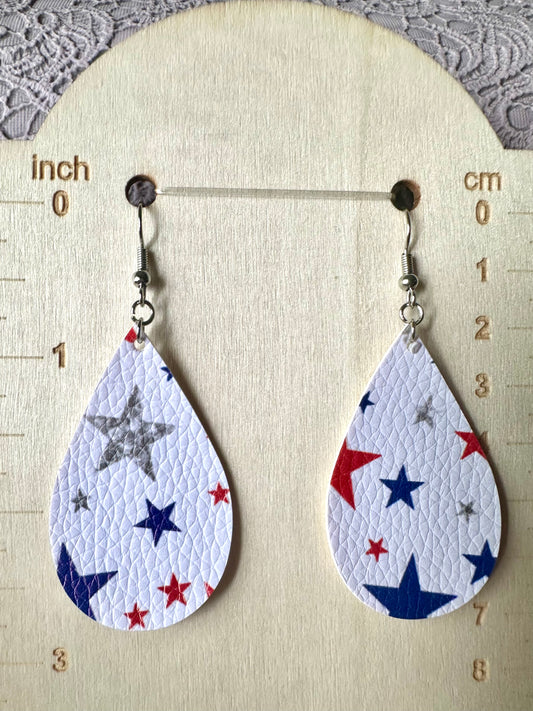 Red, Silver & Blue Star Faux Leather Teardrop Earrings – Patriotic Lightweight Dangles