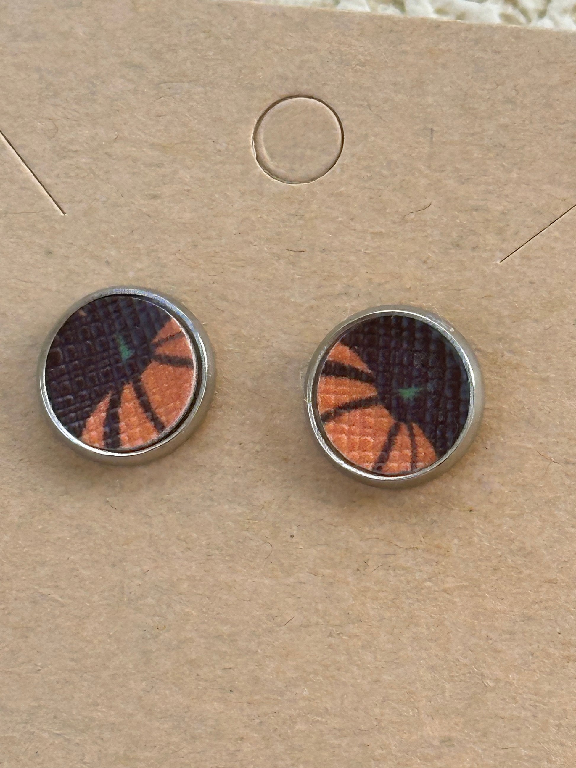 Pumpkin Stud Earrings – 10mm Fall Earrings