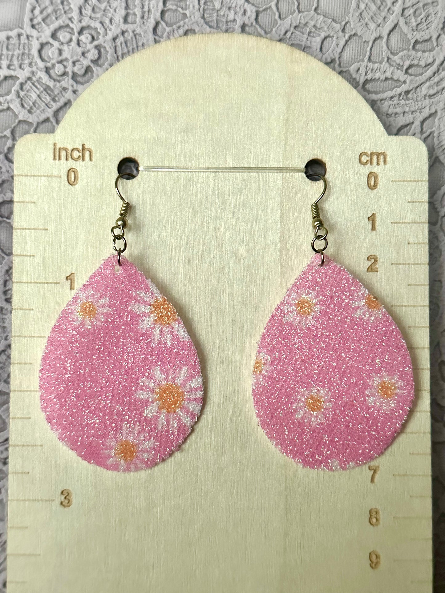 Glittery Pink Daisy Teardrop Earrings – Faux Leather Spring Earrings for Women