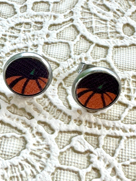 Pumpkin Stud Earrings – 10mm Fall Earrings 